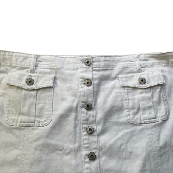 Roz & Ali Women's Denim Button Down Skirt Off-White Size 22 - Picture 3 of 8
